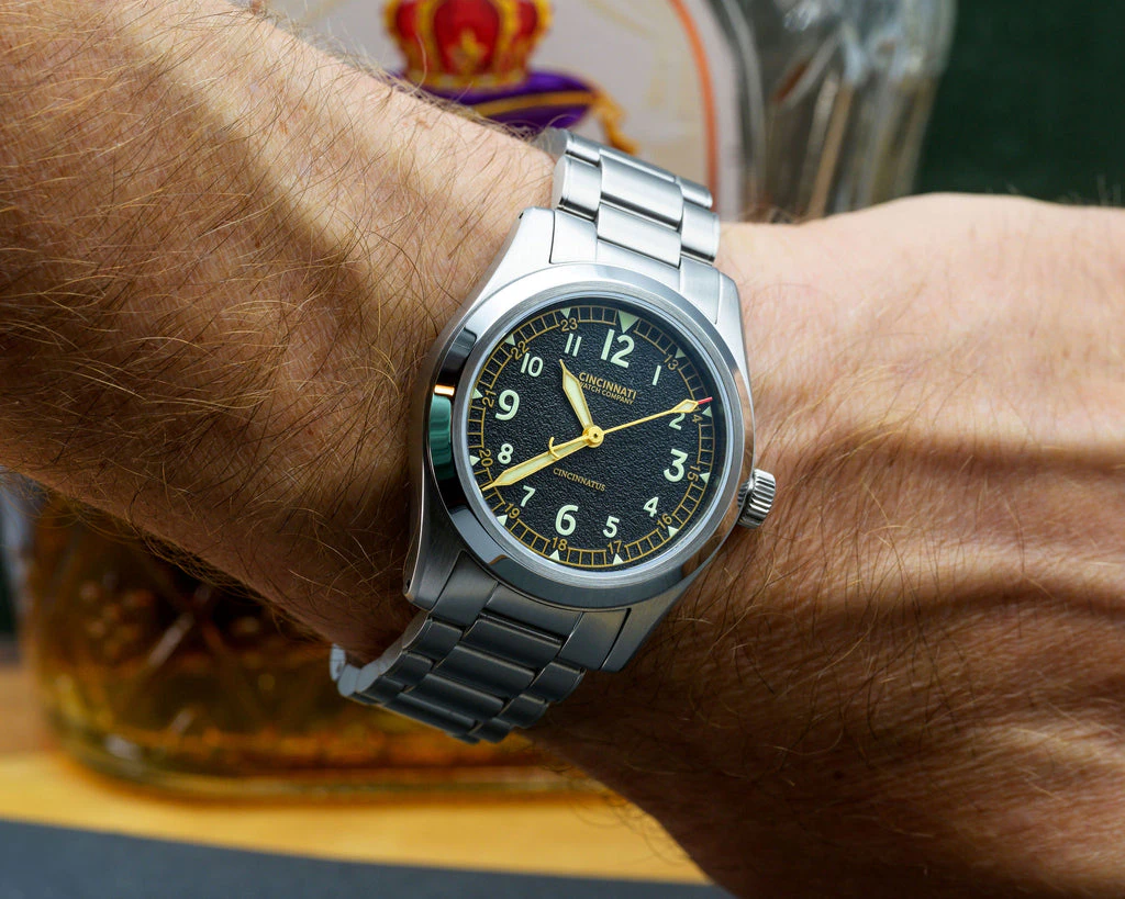 Cincinnati Watch Company The Cincinnatus Field Black Manual Wind