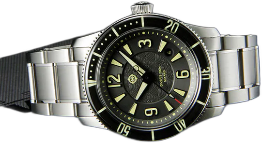 HELM Miyako — alternative to Islander Islander Greenport 39mm Dive Watch with Black and White Dial #ISL-300